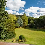Les Charmes Du Bosquet Parc D'amour Et Nature Parking Prive Securise
