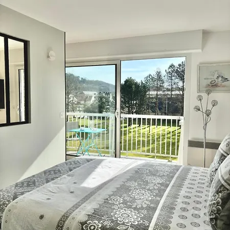 Appartement Les Charmes Du Bosquet Parc D'amour Et Nature Parking Privé Sécurisé