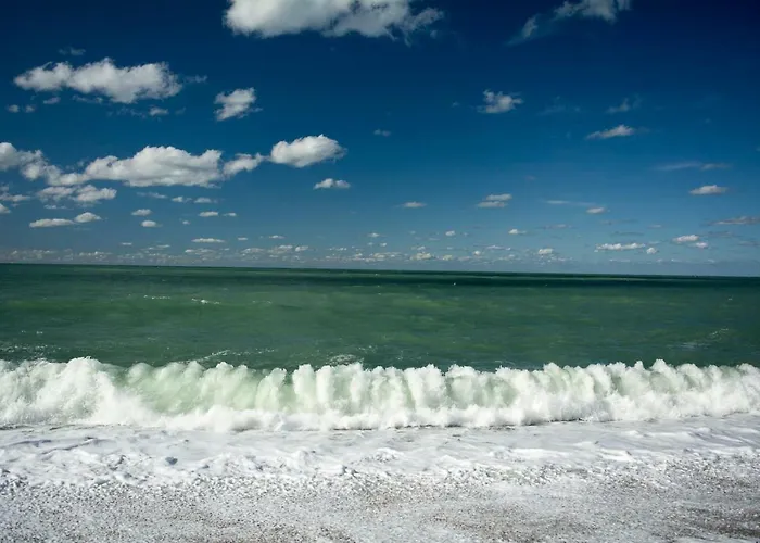 Les Charmes Du Bosquet Parc D'amour Et Nature Parking Prive Securise Etretat